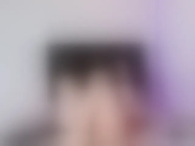 Live sex webcam photo for real-queen #293621997