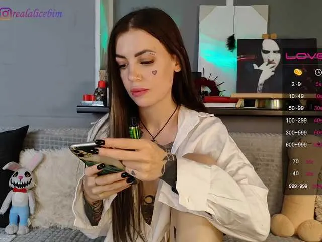 Live sex webcam photo for realalicebim #275915910