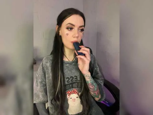 Live sex webcam photo for realalicebim #277444526