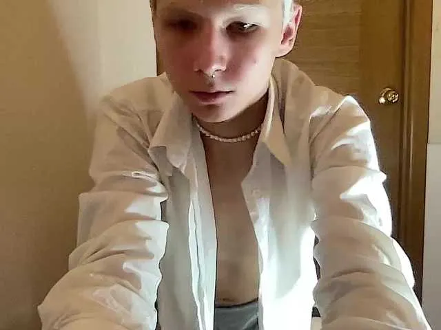 Live sex webcam photo for realmorningslut #277041455