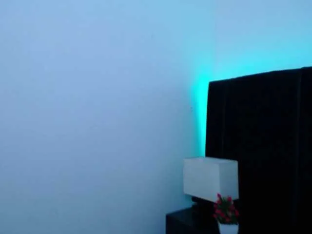 Live sex webcam photo for red-muscule #277008871