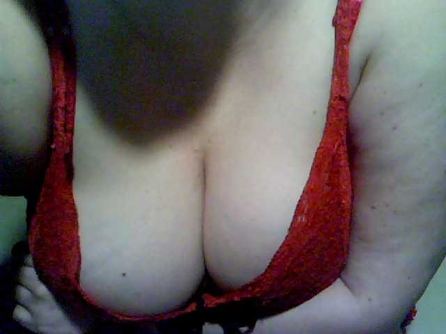 Live sex webcam photo for redcherry #275586557