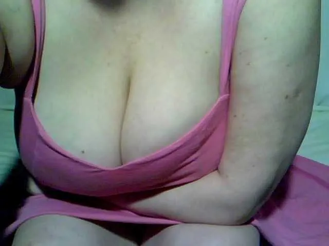 Live sex webcam photo for redcherry #290378678