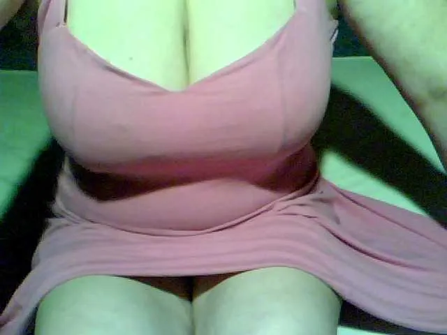 Live sex webcam photo for redcherry #291156871