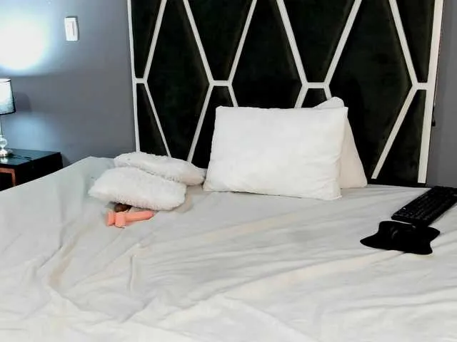 Live sex webcam photo for redforkill #276264928