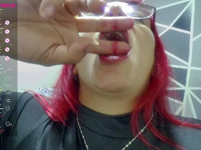 Live sex webcam photo for redhair805 #275577647