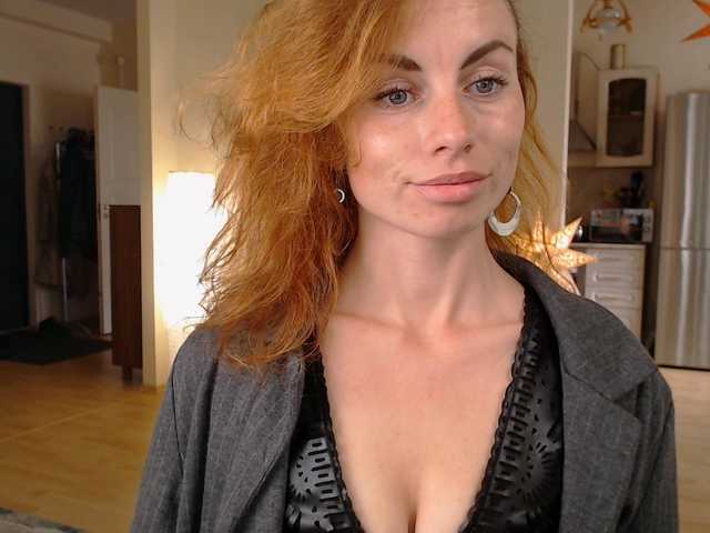 Live sex webcam photo for redheadmila #274603273