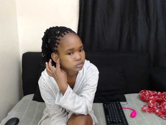 Live sex webcam photo for redperl3578 #274685576