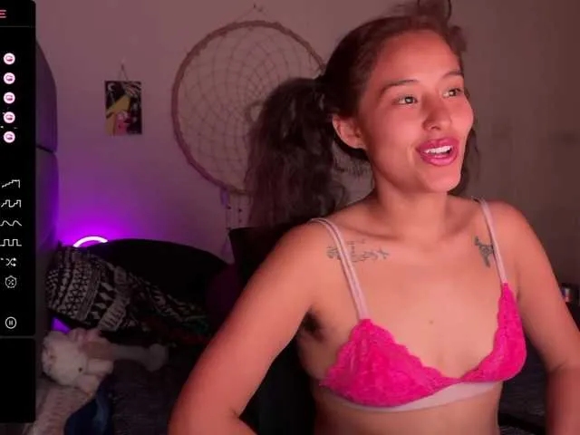 Live sex webcam photo for redxbarbiedollx #289678893
