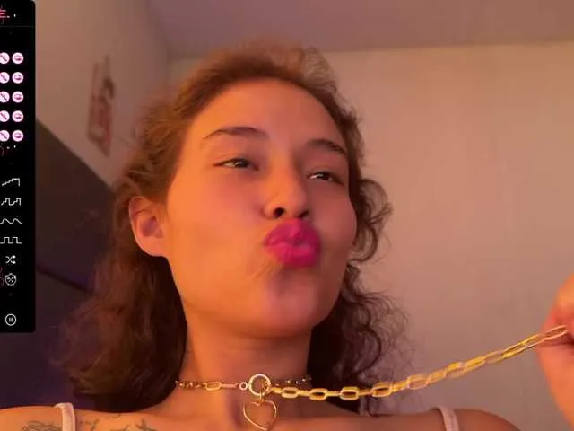 Live sex webcam photo for redxbarbiedollx #289904285