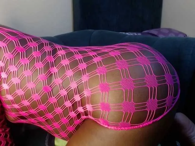 Live sex webcam photo for reemwonder #290852120