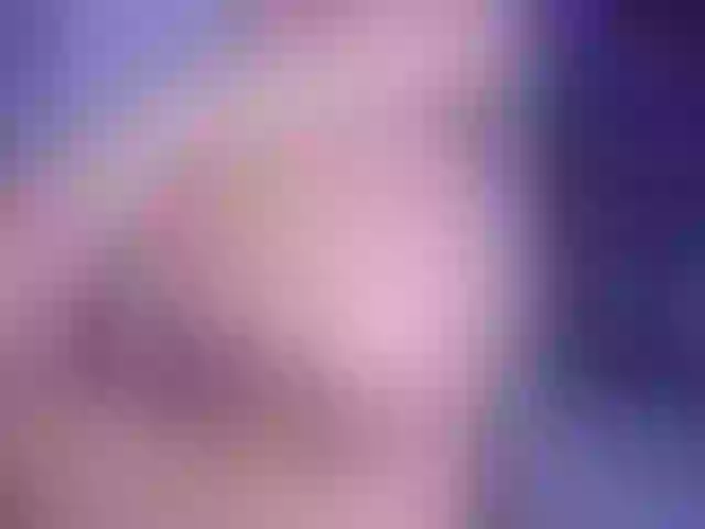 Live sex webcam photo for reinahot-699 #289341652