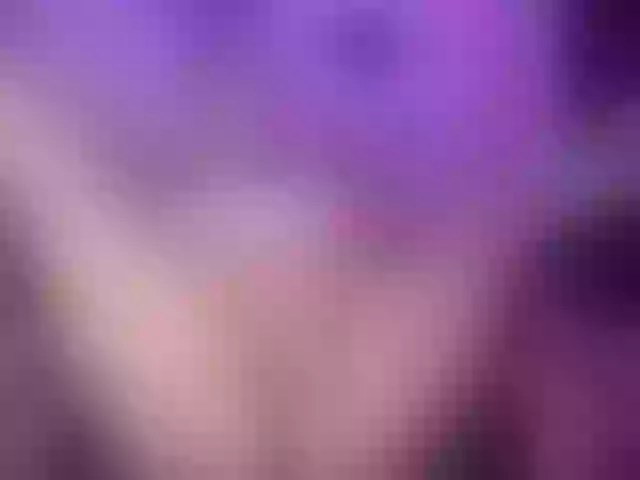Live sex webcam photo for reinahot-699 #289955959