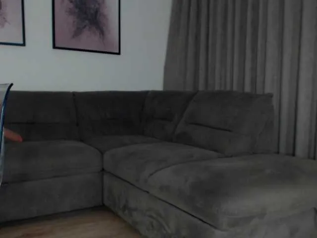 Live sex webcam photo for reinakylie #291617778