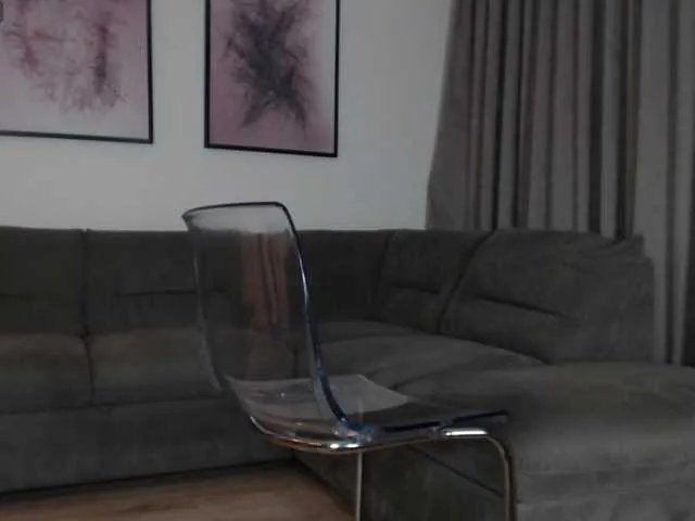 Live sex webcam photo for reinakylie #291688944