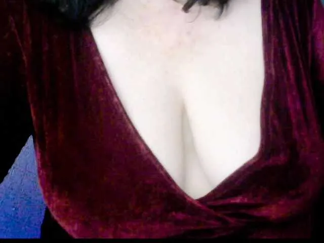 Live sex webcam photo for reis245 #275602393
