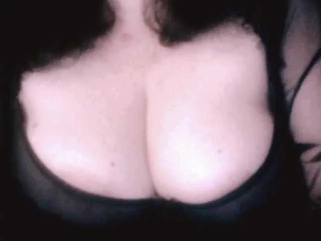 Live sex webcam photo for reis245 #276602974