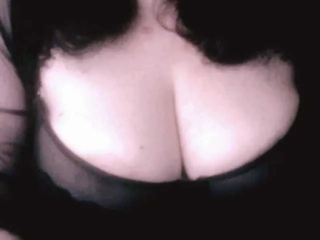 Live sex webcam photo for reis245 #276608152