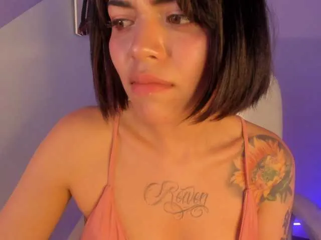 Live sex webcam photo for reiven-brown #274046216