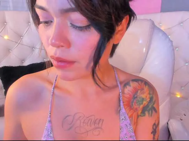 Live sex webcam photo for reiven-brown #274524690