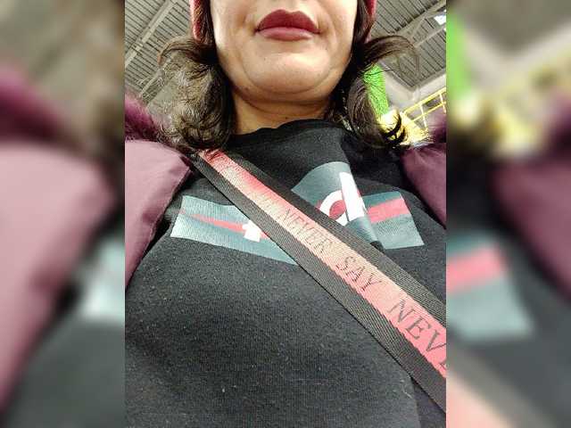 Live sex webcam photo for relishsavor #271840666