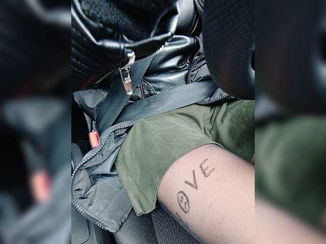 Live sex webcam photo for relishsavor #273149805