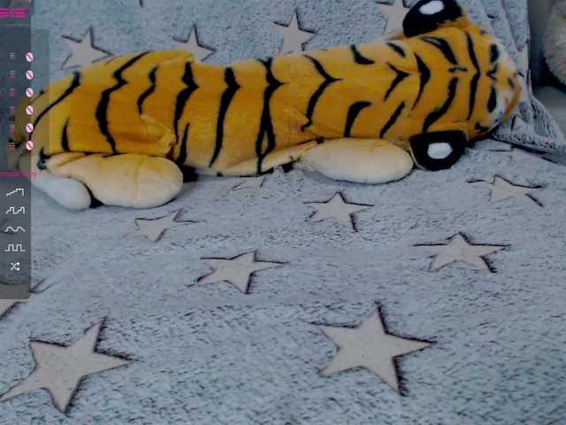 Live sex webcam photo for relishsavor #273179624