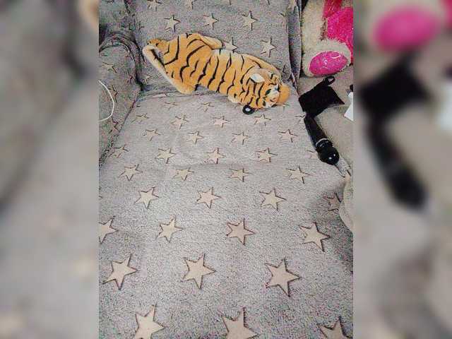 Live sex webcam photo for relishsavor #273796792