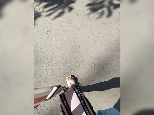 Live sex webcam photo for relishsavor #274197495