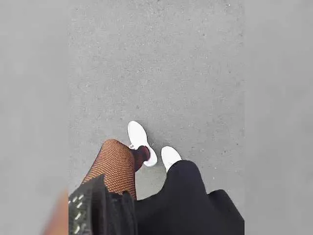 Live sex webcam photo for relishsavor #291812472