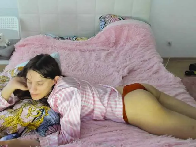 Live sex webcam photo for renasara #275957953