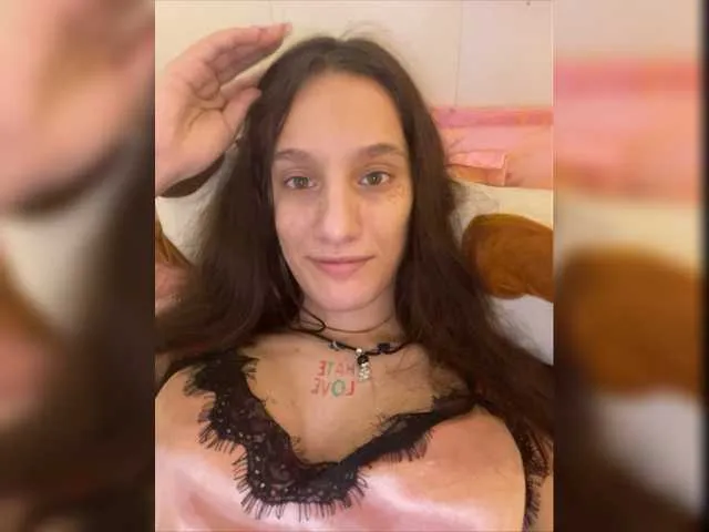 Live sex webcam photo for renasara #277293369