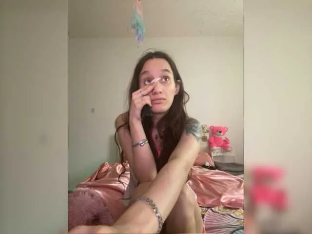 Live sex webcam photo for renasara #277441524
