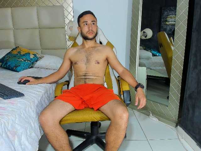 Live sex webcam photo for rey-reyes23 #280111584