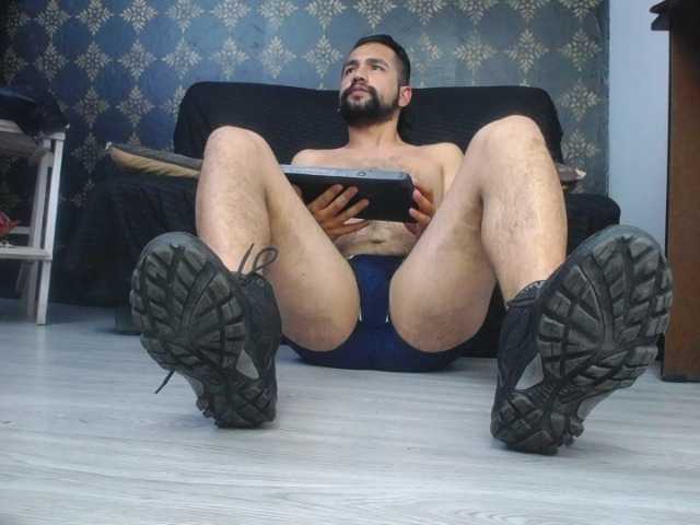 Live sex webcam photo for richards-bdsm #276760657