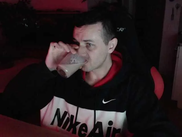 Live sex webcam photo for richmitch1 #290124934