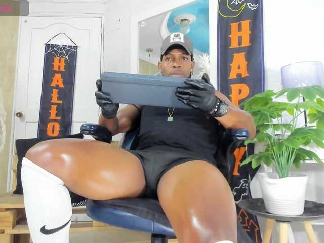 Live sex webcam photo for rikobrown69 #292079590