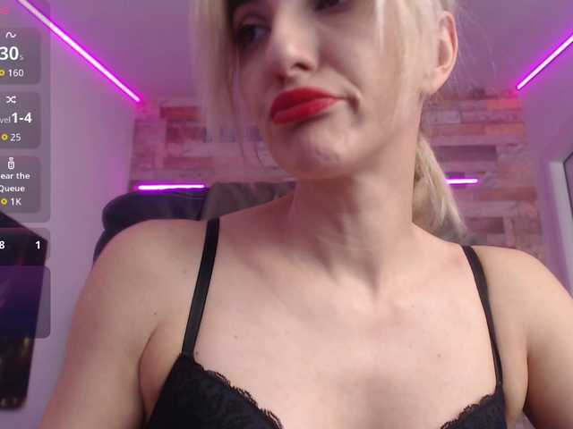 Live sex webcam photo for rileylanna #292065472