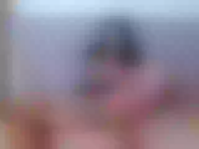 Live sex webcam photo for river-21 #276528408