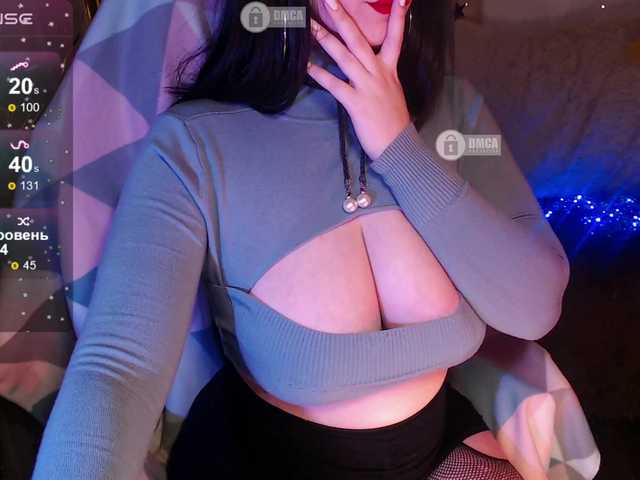 Live sex webcam photo for rizzik #277726954