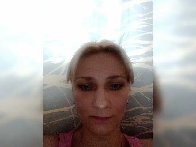 Live sex webcam photo for rntkkaralinaaa #272239444