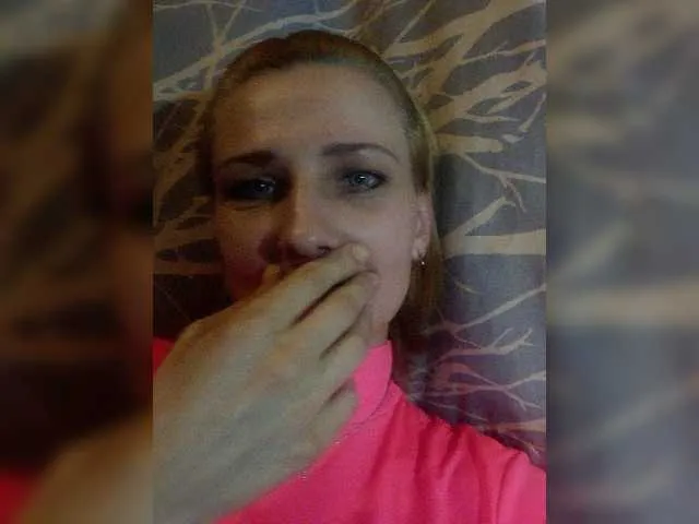 Live sex webcam photo for rntkkaralinaaa #272389056