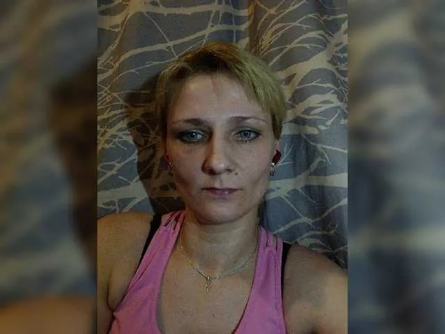 Live sex webcam photo for rntkkaralinaaa #272466448