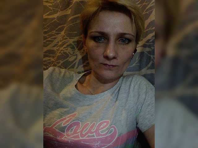 Live sex webcam photo for rntkkaralinaaa #272479890