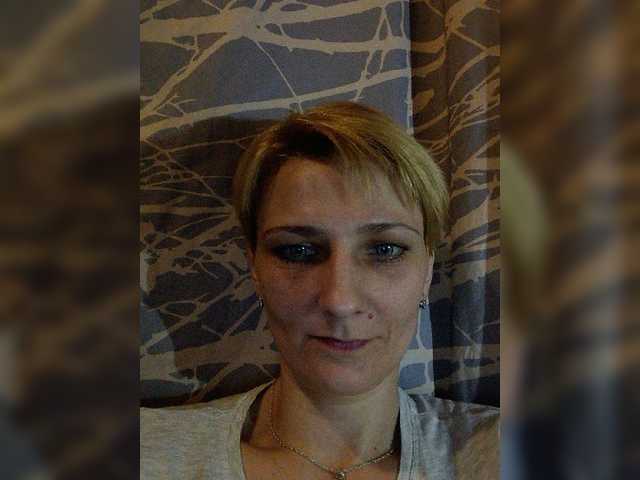 Live sex webcam photo for rntkkaralinaaa #272515245