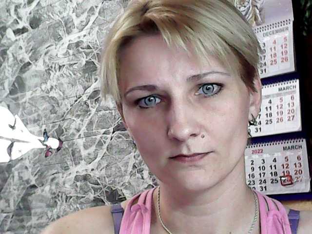 Live sex webcam photo for rntkkaralinaaa #272876106