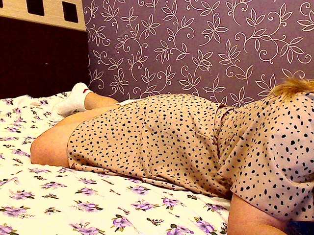 Live sex webcam photo for rntkkissa25 #271737022