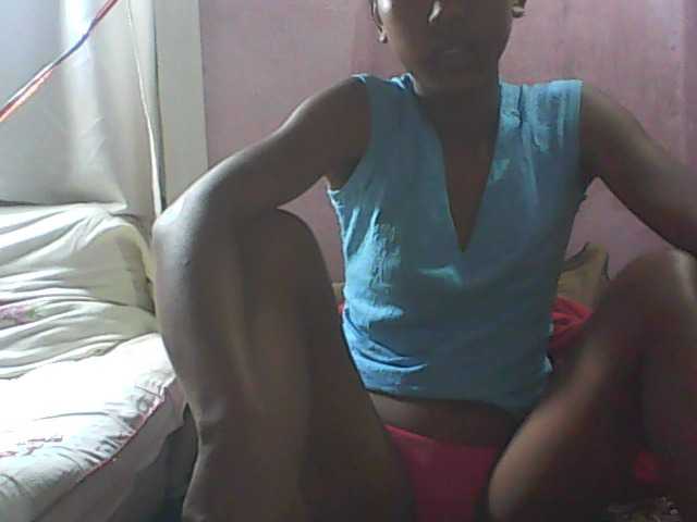 Live sex webcam photo for robinnah #275704759