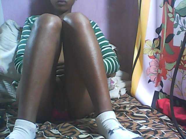 Live sex webcam photo for robinnah #275712316