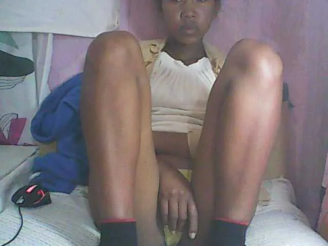 Live sex webcam photo for robinnah #276143178